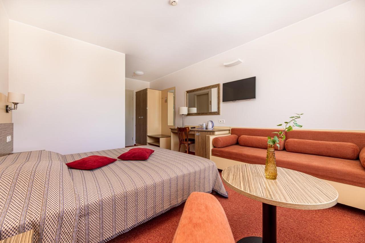 Info Hotel Palanga Ngoại thất bức ảnh