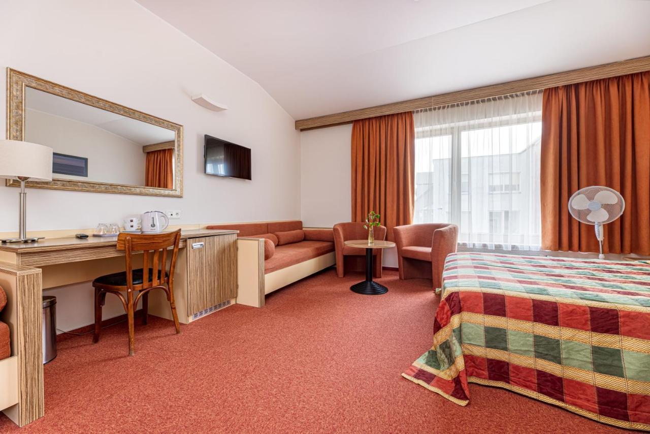Info Hotel Palanga Ngoại thất bức ảnh