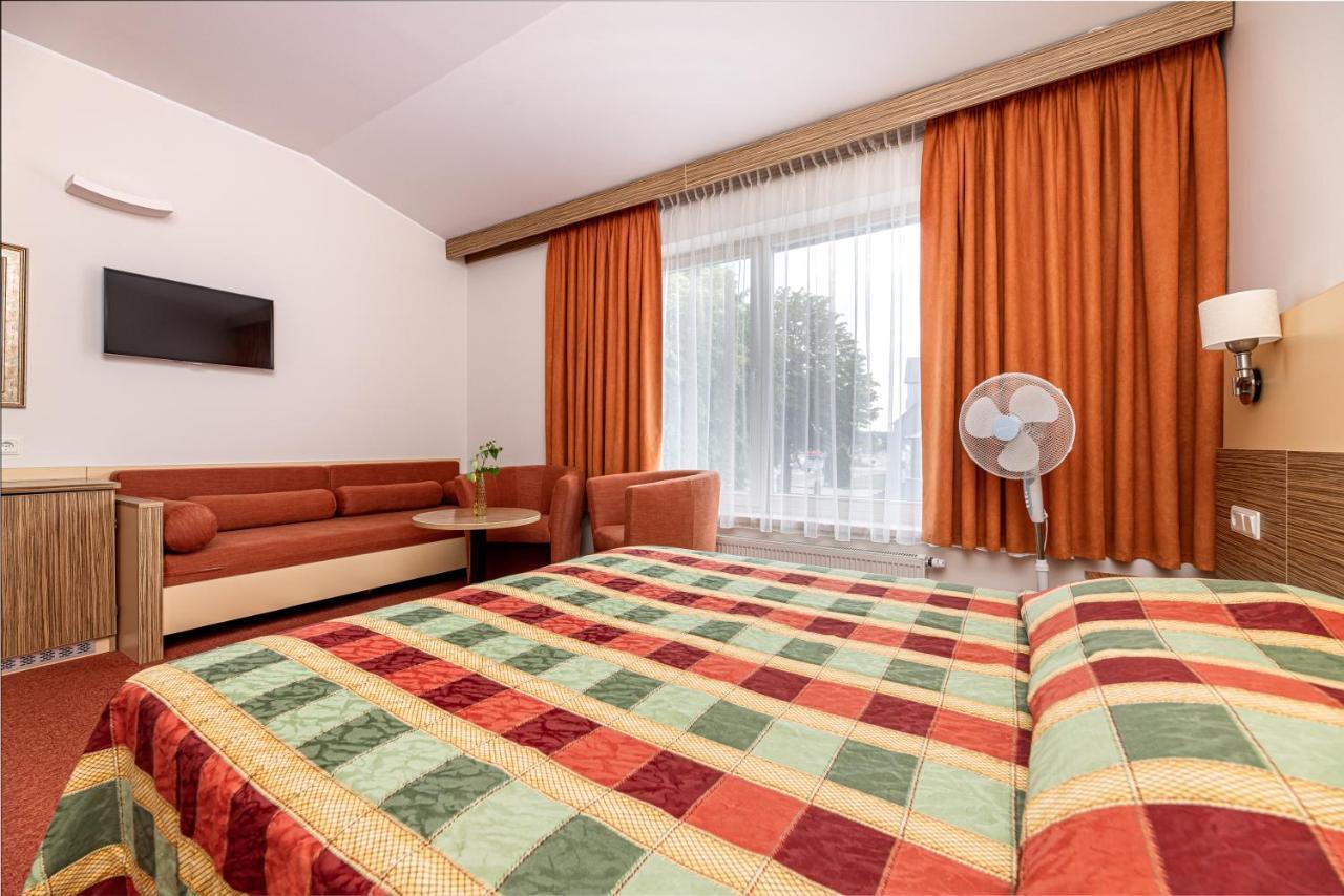 Info Hotel Palanga Ngoại thất bức ảnh
